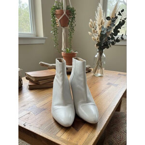 Zara Basic Collection White Leather Ankle Boots Block Heel Pointed Toe Size 41 U